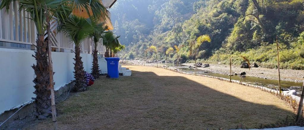 7 Hills Hotel And Resort Lansdowne Luaran gambar
